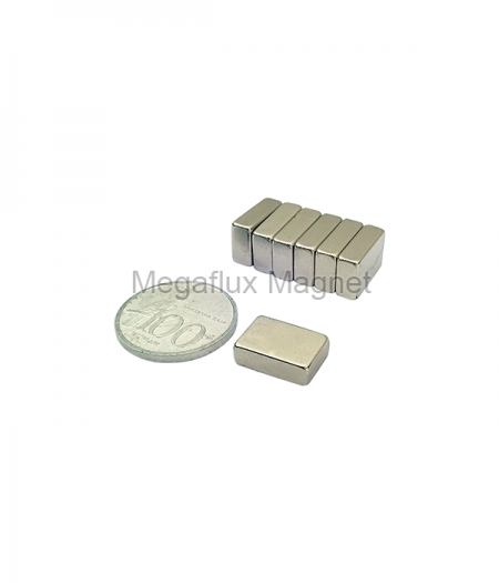 kotak 15 mm x 10 mm x 5 mm, Neodymium Magnet , Super kuat. 