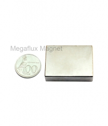 kotak 40 mm x 30 mm x 10 mm, Neodymium Magnet, super kuat